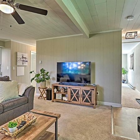 Modern East Stroudsburg Home With Deck And Gas Grill! Ngoại thất bức ảnh