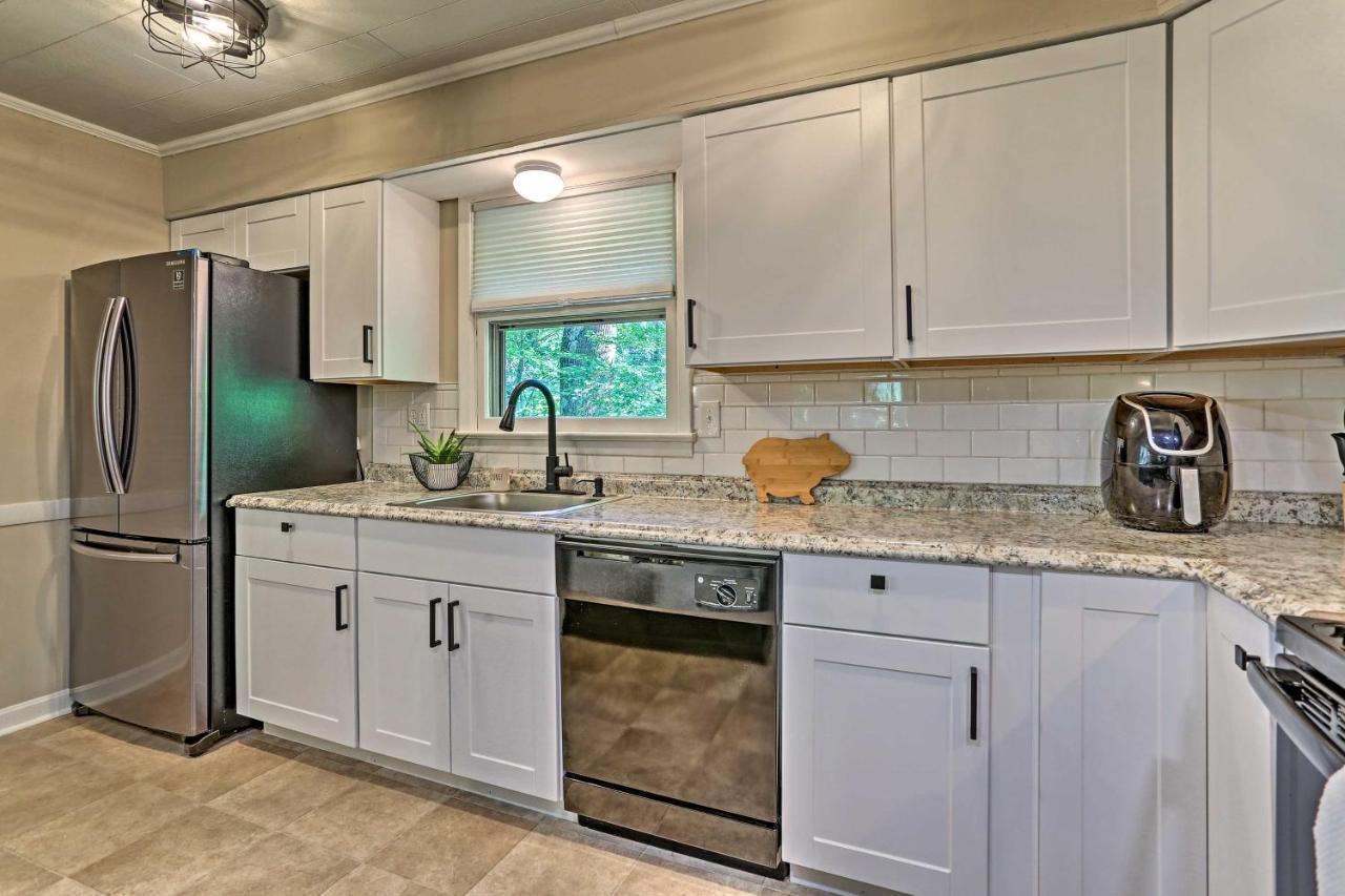 Modern East Stroudsburg Home With Deck And Gas Grill! Ngoại thất bức ảnh