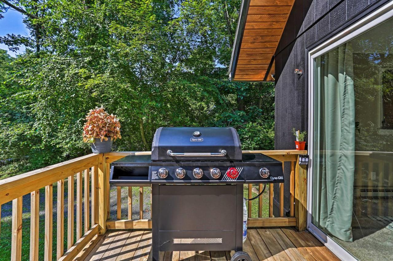 Modern East Stroudsburg Home With Deck And Gas Grill! Ngoại thất bức ảnh